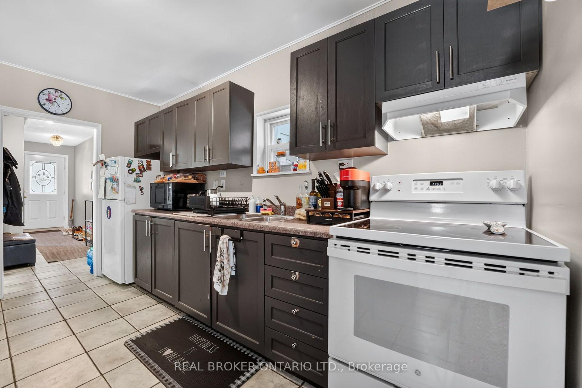 Photo 19 of 238 Chambers Avenue, Toronto, Keelesdale-Eglinton West — HOMEH