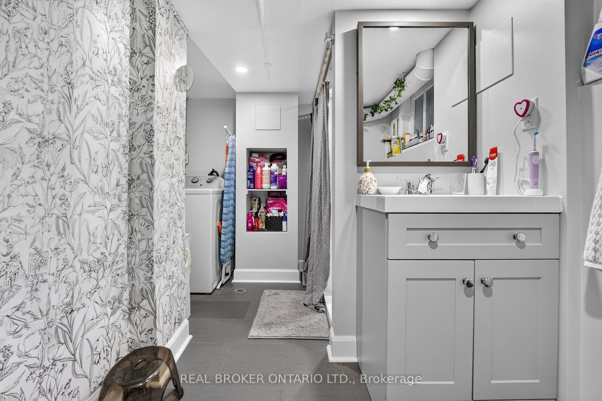 Photo 36 of 238 Chambers Avenue, Toronto, Keelesdale-Eglinton West — HOMEH