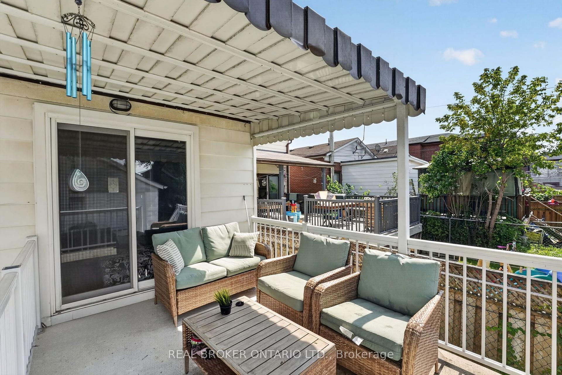 Photo 45 of 238 Chambers Avenue, Toronto, Keelesdale-Eglinton West — HOMEH