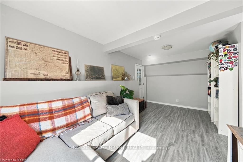 Photo 17 of 41 Gordon Street, Brantford, Eagle Place East — HOMEH