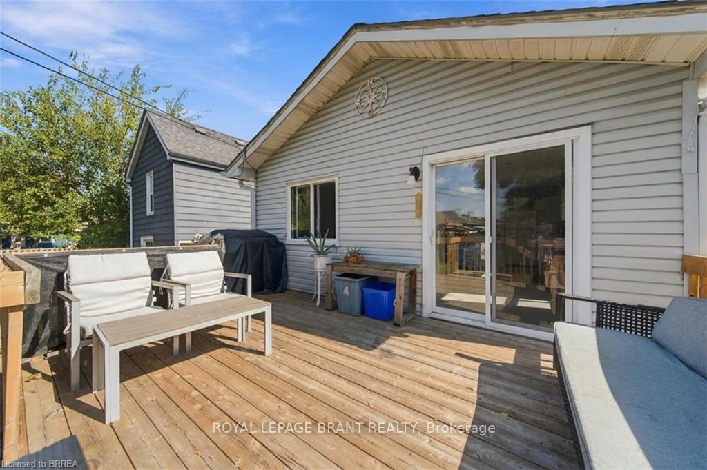 Photo 20 of 41 Gordon Street, Brantford, Eagle Place East — HOMEH