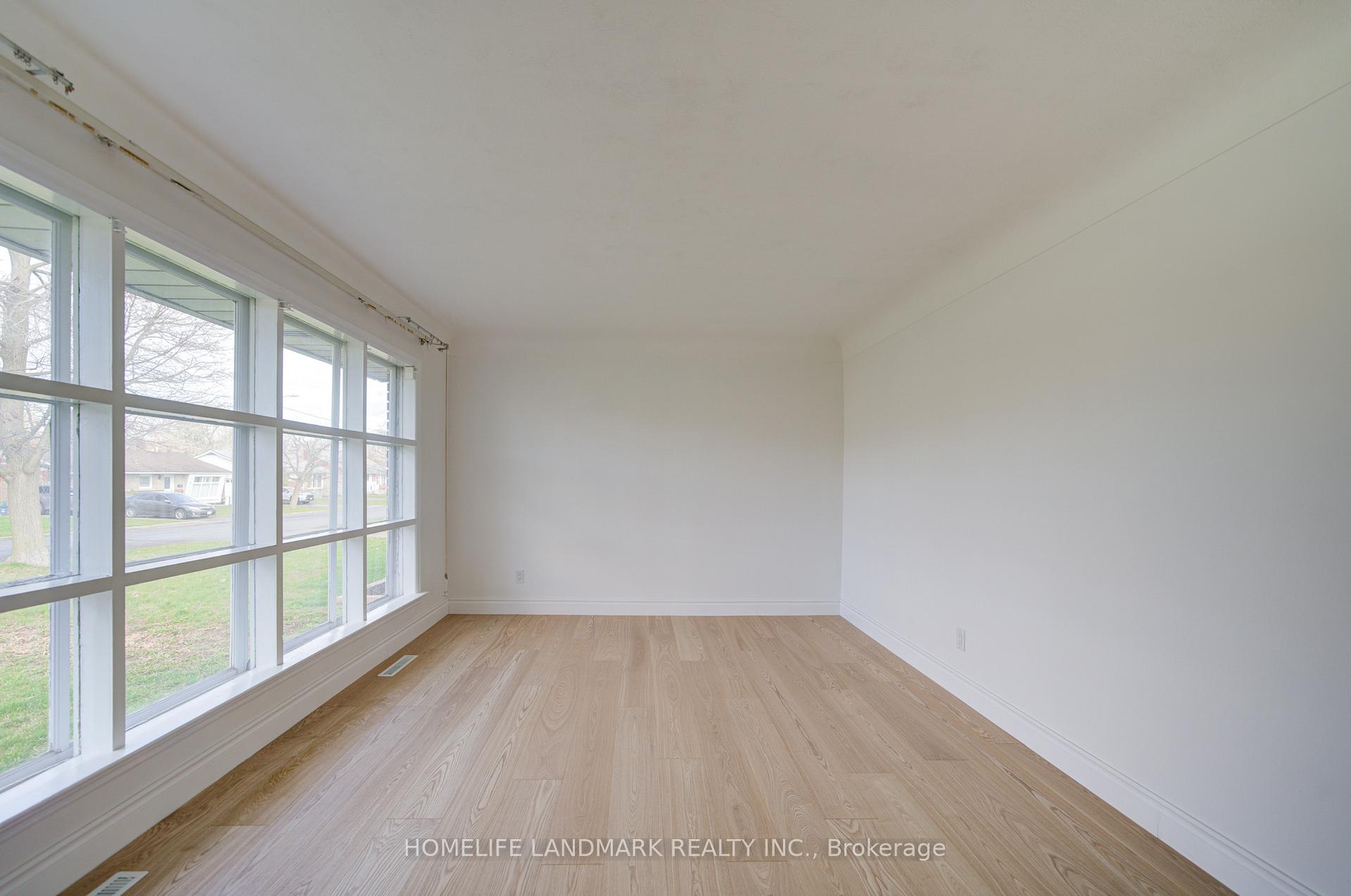 Photo 6 of 95 Jacobson Avenue, St. Catharines, Glendale/Glenridge — HOMEH