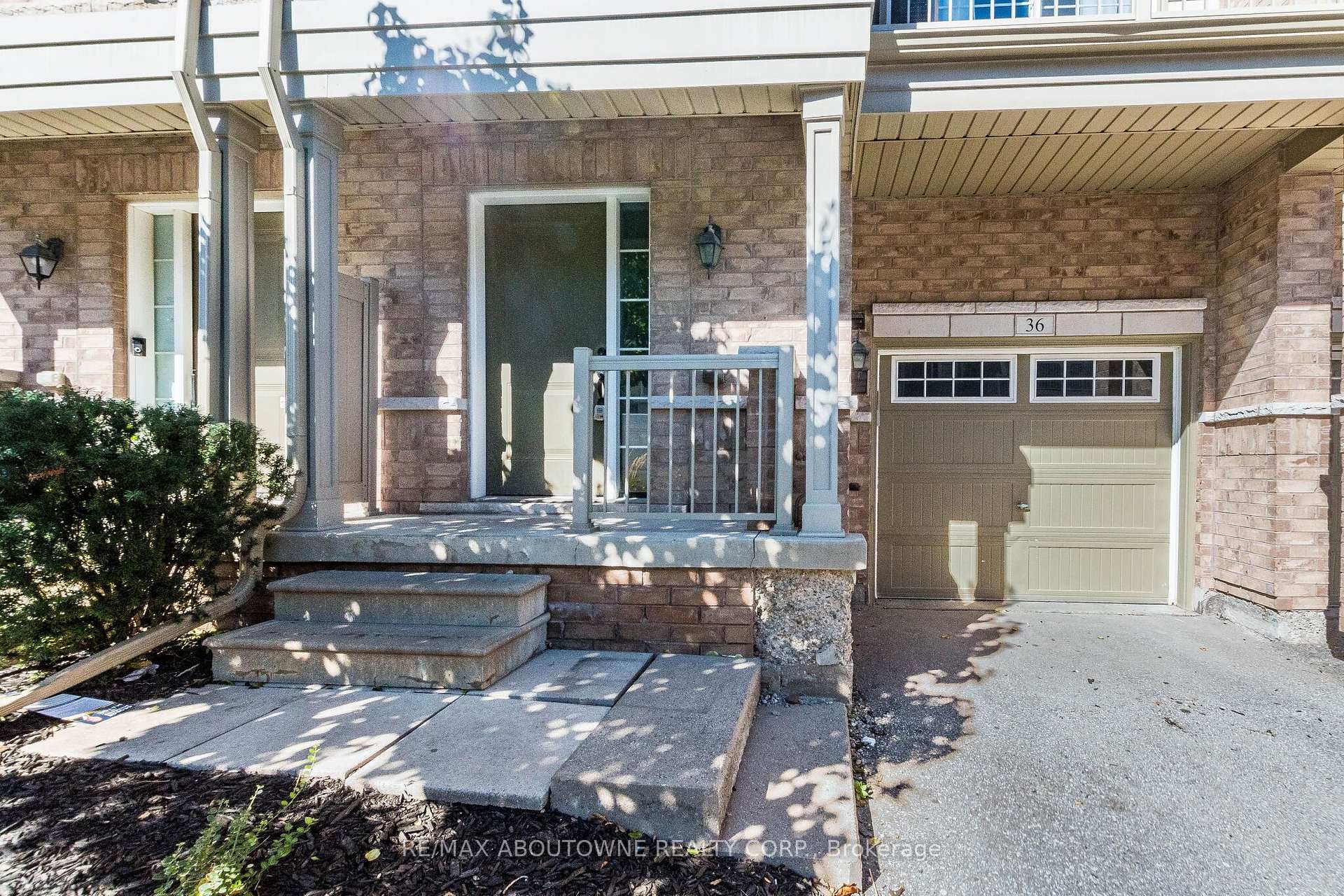 Photo 5 of Unit 36, 165 Hampshire Way, Milton, Dempsey — HOMEH