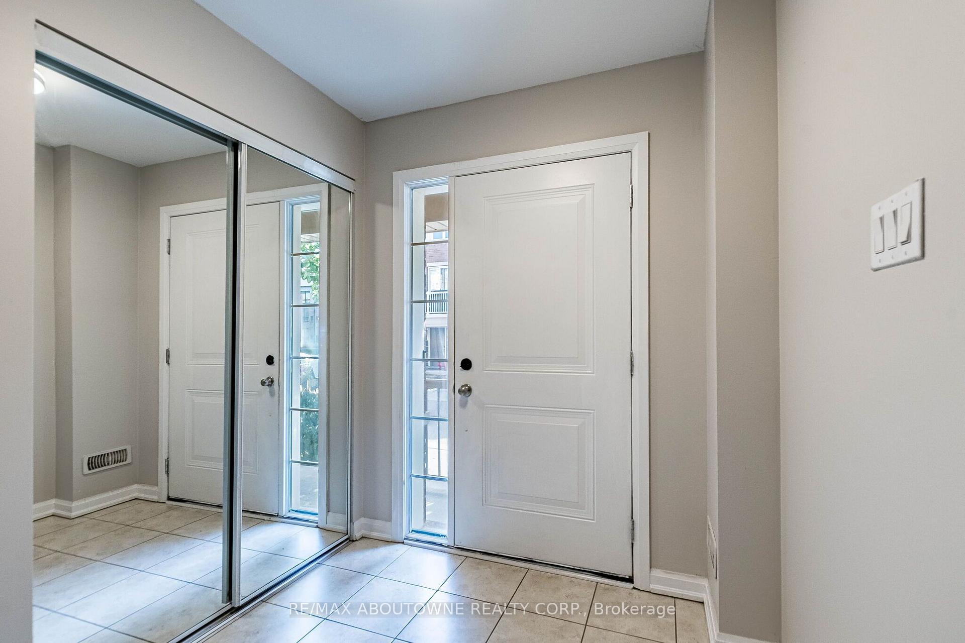 Photo 8 of Unit 36, 165 Hampshire Way, Milton, Dempsey — HOMEH