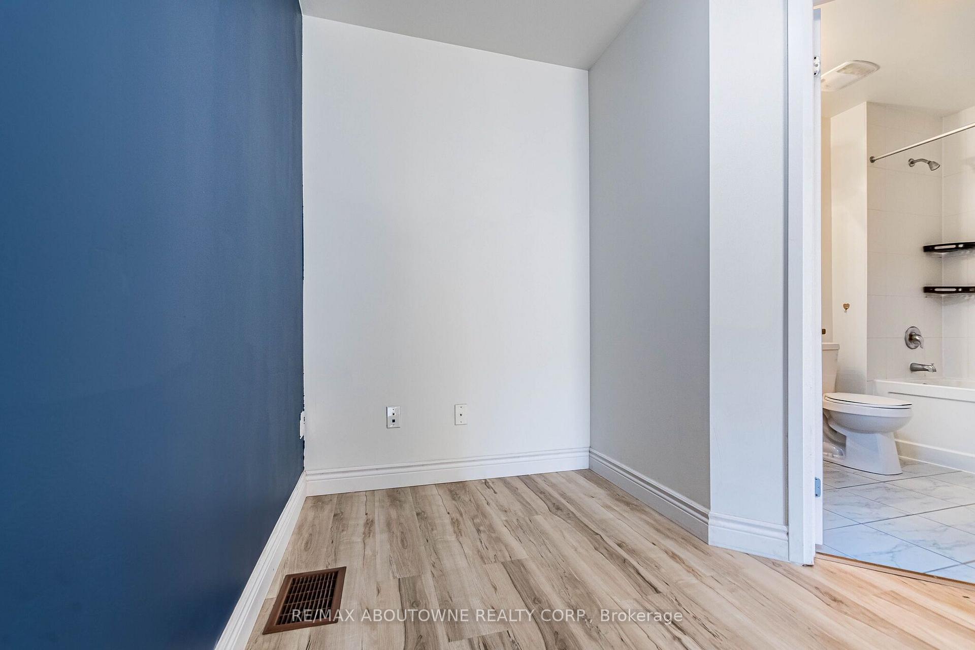 Photo 34 of Unit 36, 165 Hampshire Way, Milton, Dempsey — HOMEH