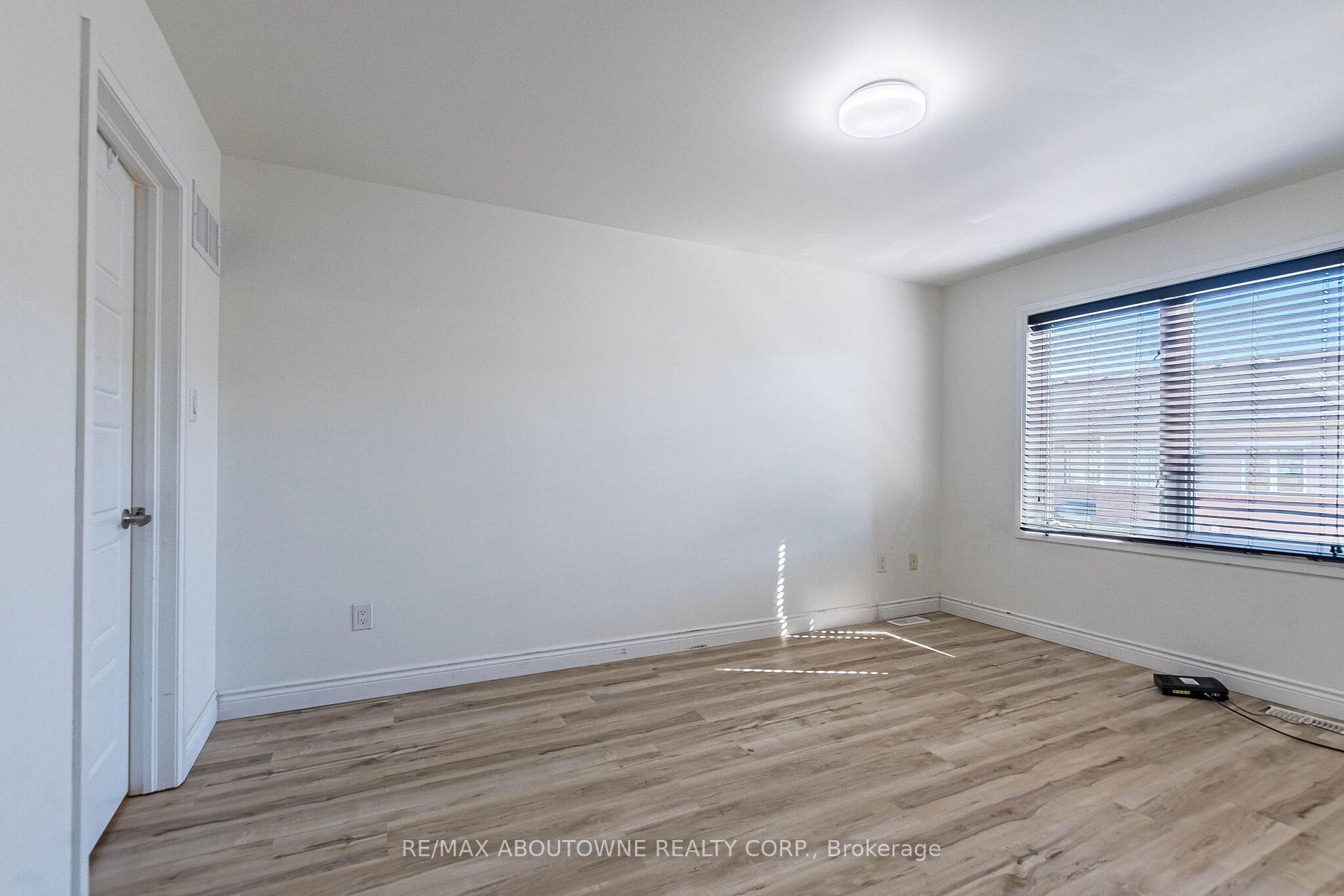 Photo 37 of Unit 36, 165 Hampshire Way, Milton, Dempsey — HOMEH