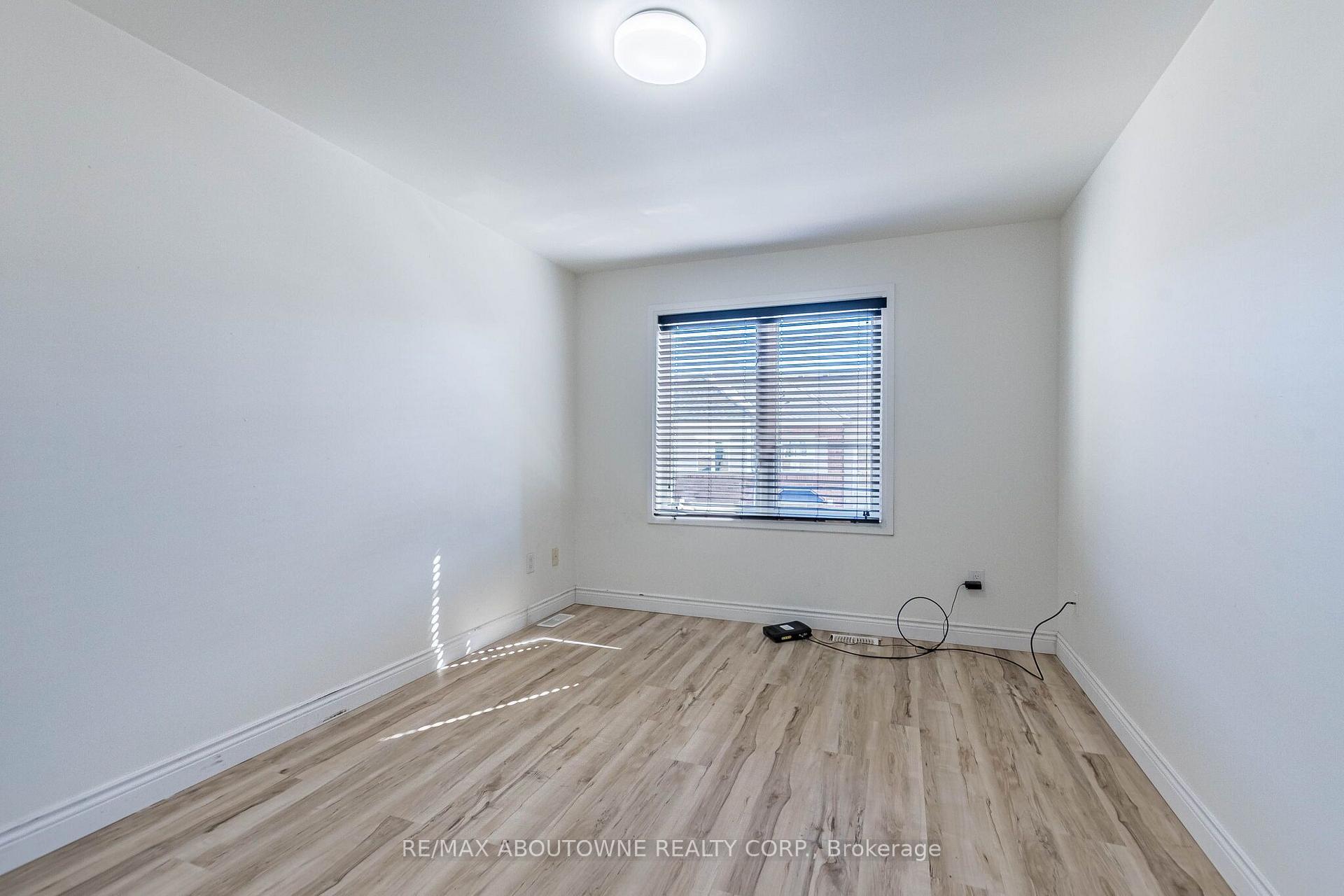Photo 39 of Unit 36, 165 Hampshire Way, Milton, Dempsey — HOMEH