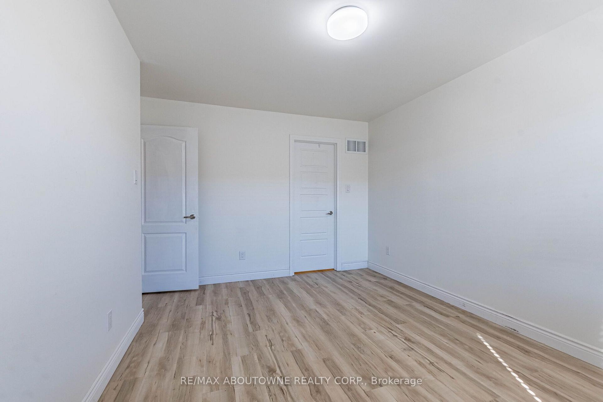 Photo 40 of Unit 36, 165 Hampshire Way, Milton, Dempsey — HOMEH