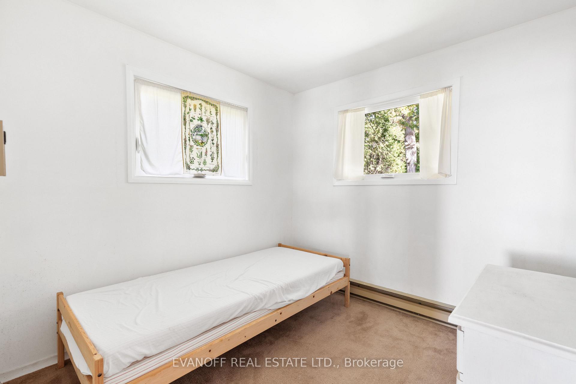 Photo 28 of 63 Crescent Drive, Kawartha Lakes, Verulam — HOMEH