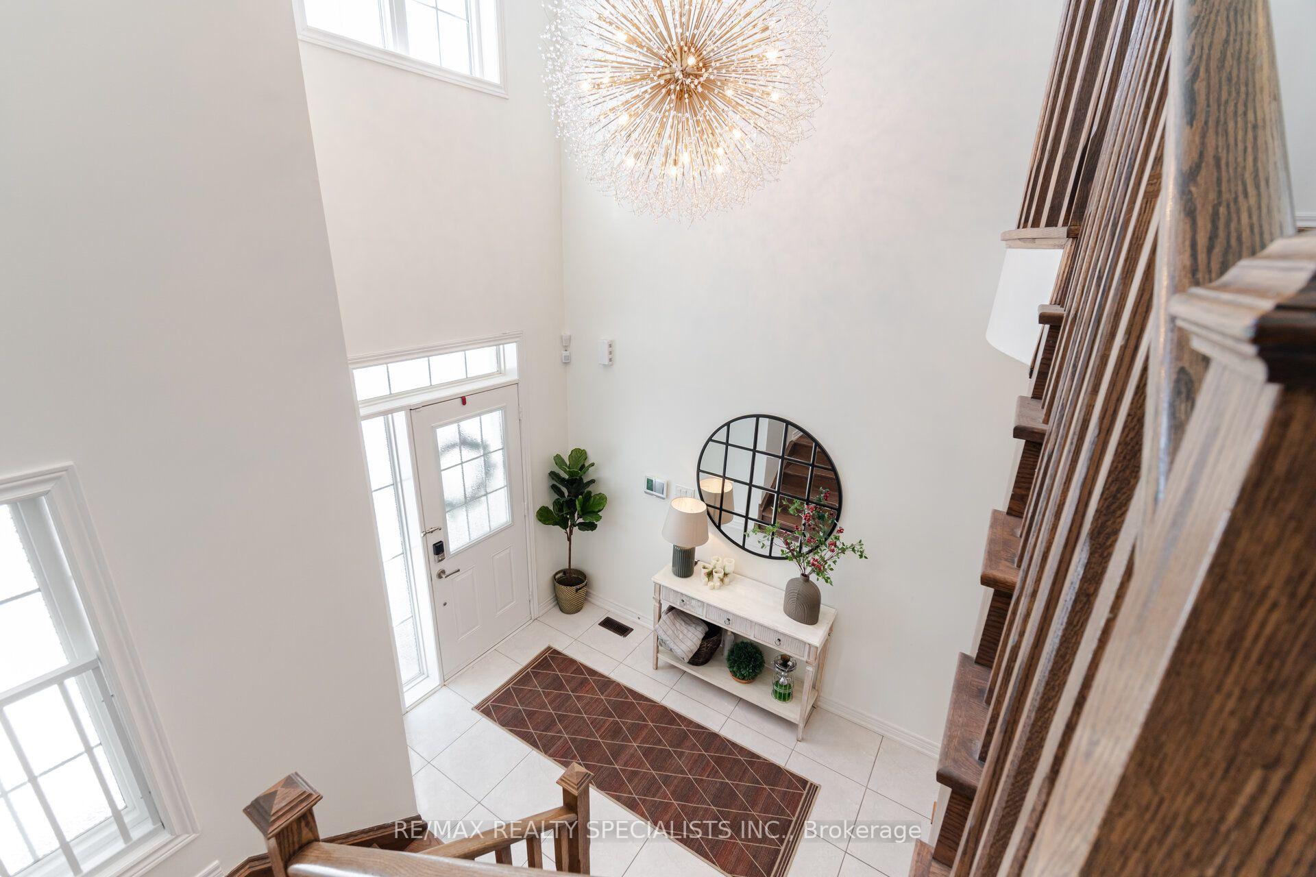 Photo 5 of 437 Silver Maple Road, Oakville, Joshua Meadows — HOMEH