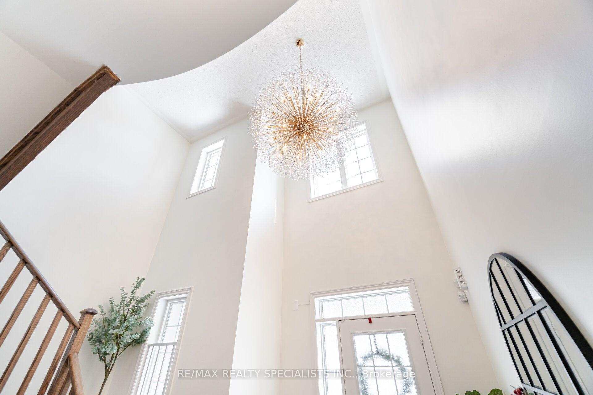 Photo 6 of 437 Silver Maple Road, Oakville, Joshua Meadows — HOMEH
