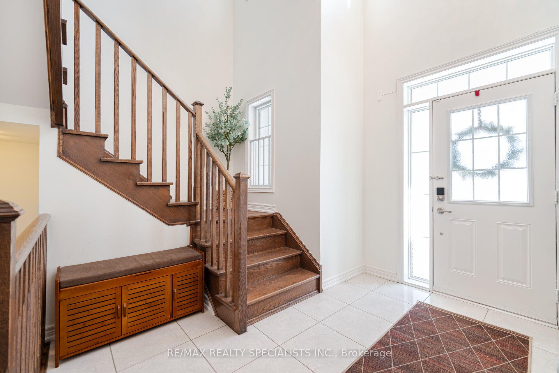Photo 18 of 437 Silver Maple Road, Oakville, Joshua Meadows — HOMEH