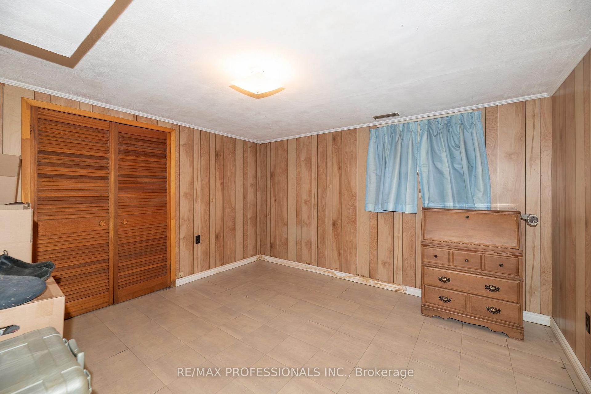 Photo 34 of 79 Silverhill Drive, Etobicoke, Islington-City Centre West — HOMEH