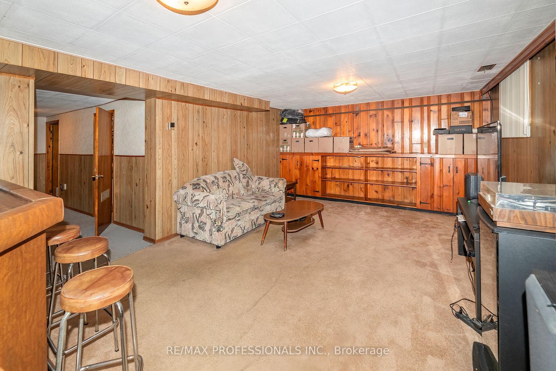 Photo 37 of 79 Silverhill Drive, Etobicoke, Islington-City Centre West — HOMEH