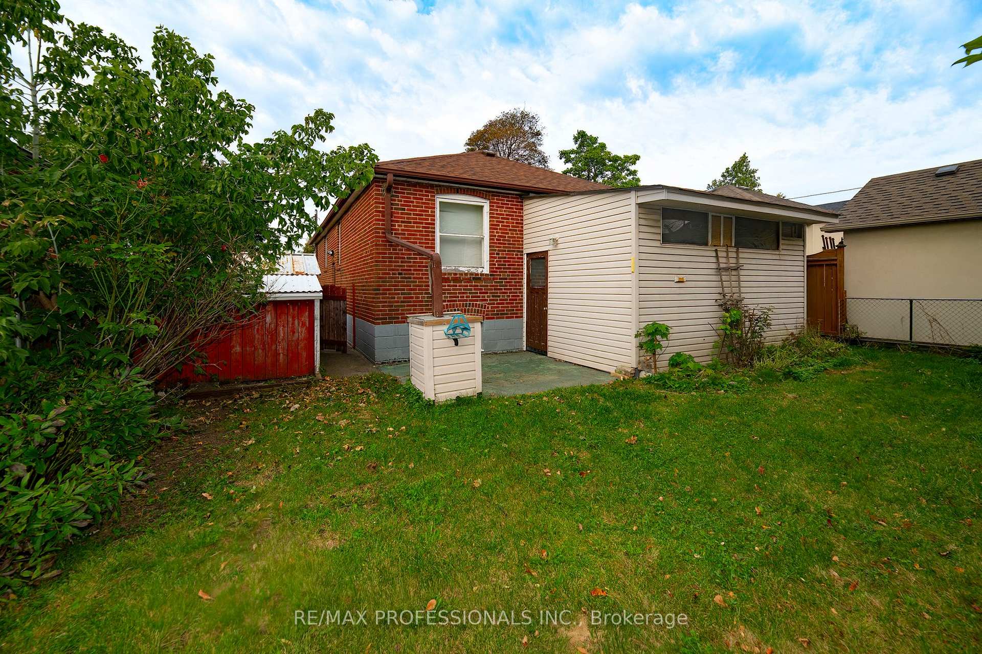 Photo 28 of 79 Silverhill Drive, Etobicoke, Islington-City Centre West — HOMEH