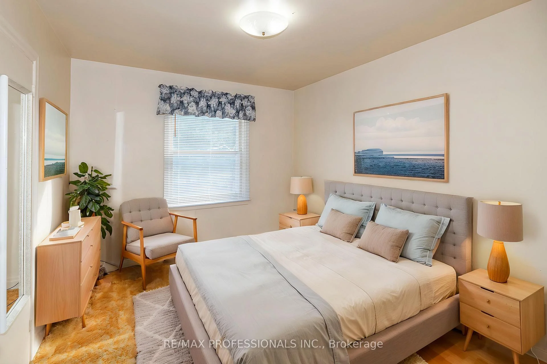 Photo 16 of 79 Silverhill Drive, Etobicoke, Islington-City Centre West — HOMEH