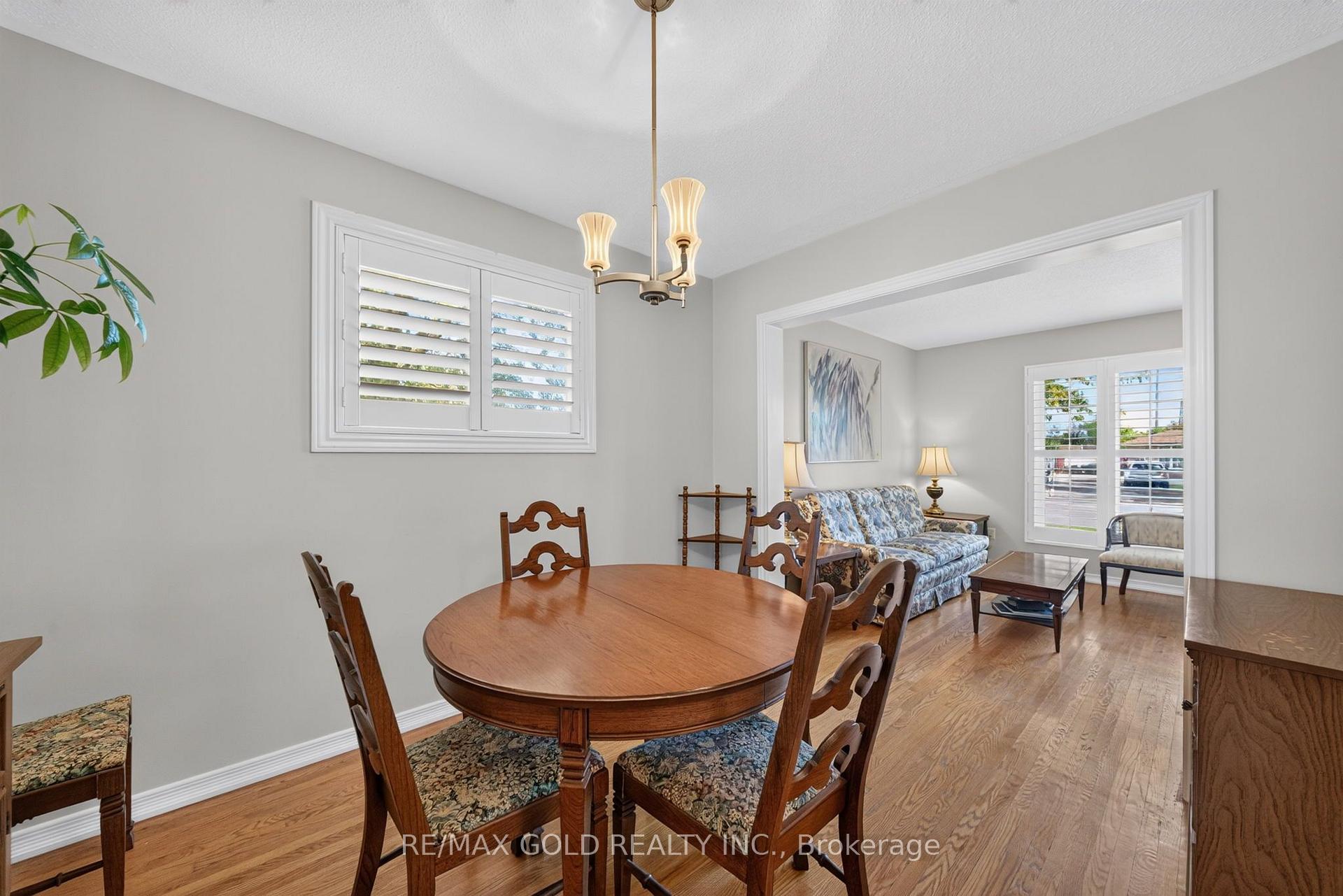 Photo 13 of 45 Fidelia Crescent, Brampton, Southgate — HOMEH
