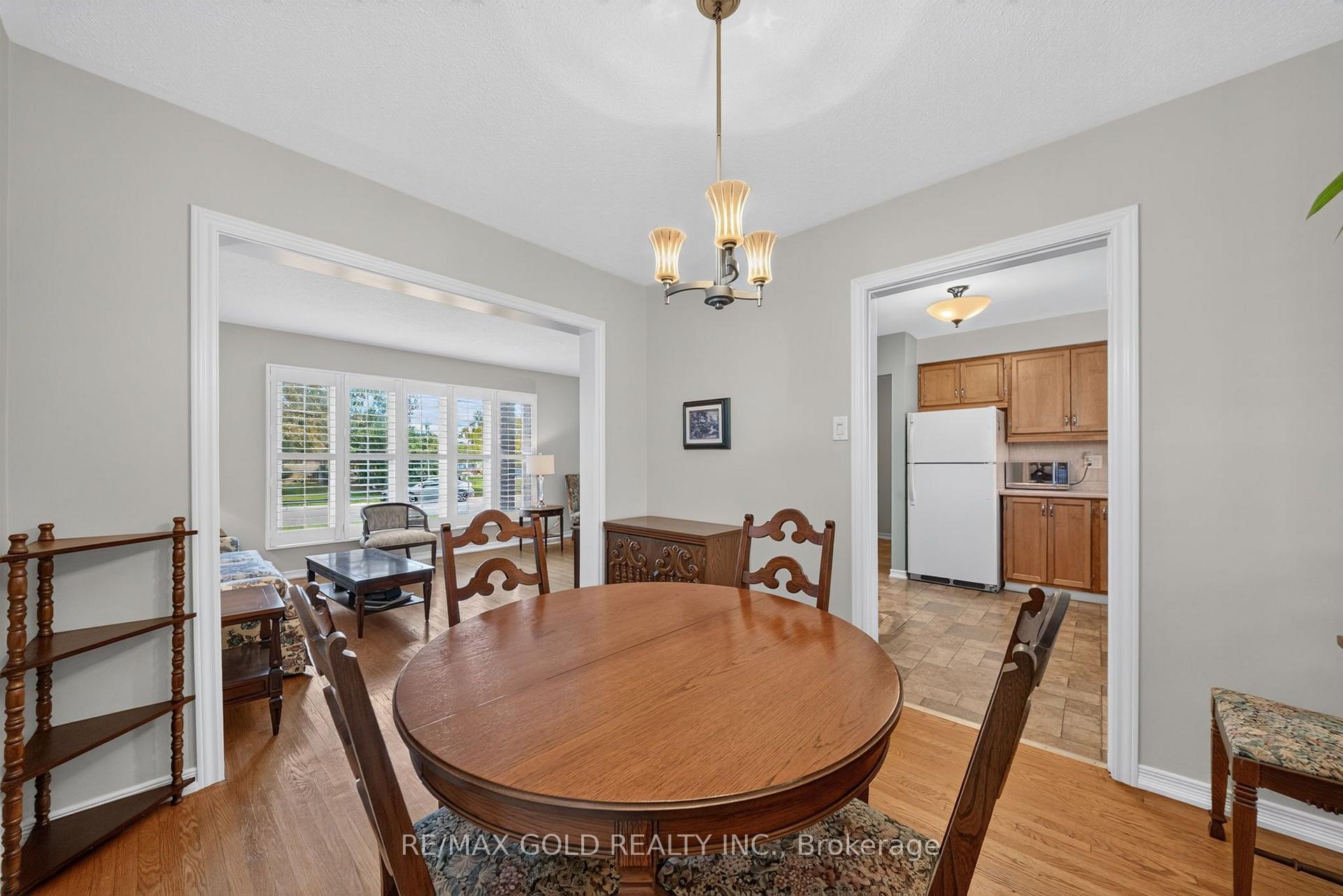Photo 15 of 45 Fidelia Crescent, Brampton, Southgate — HOMEH