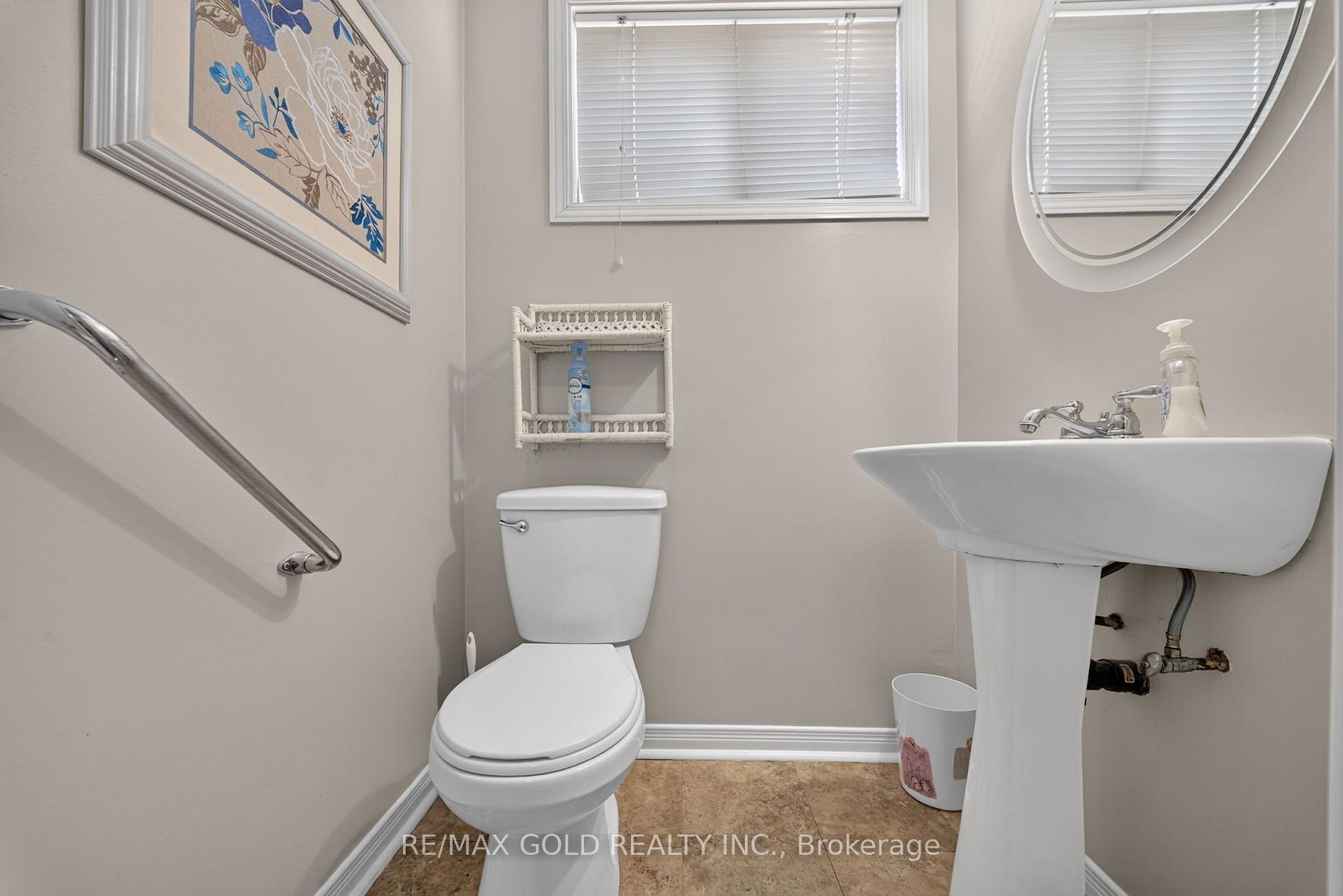 Photo 23 of 45 Fidelia Crescent, Brampton, Southgate — HOMEH