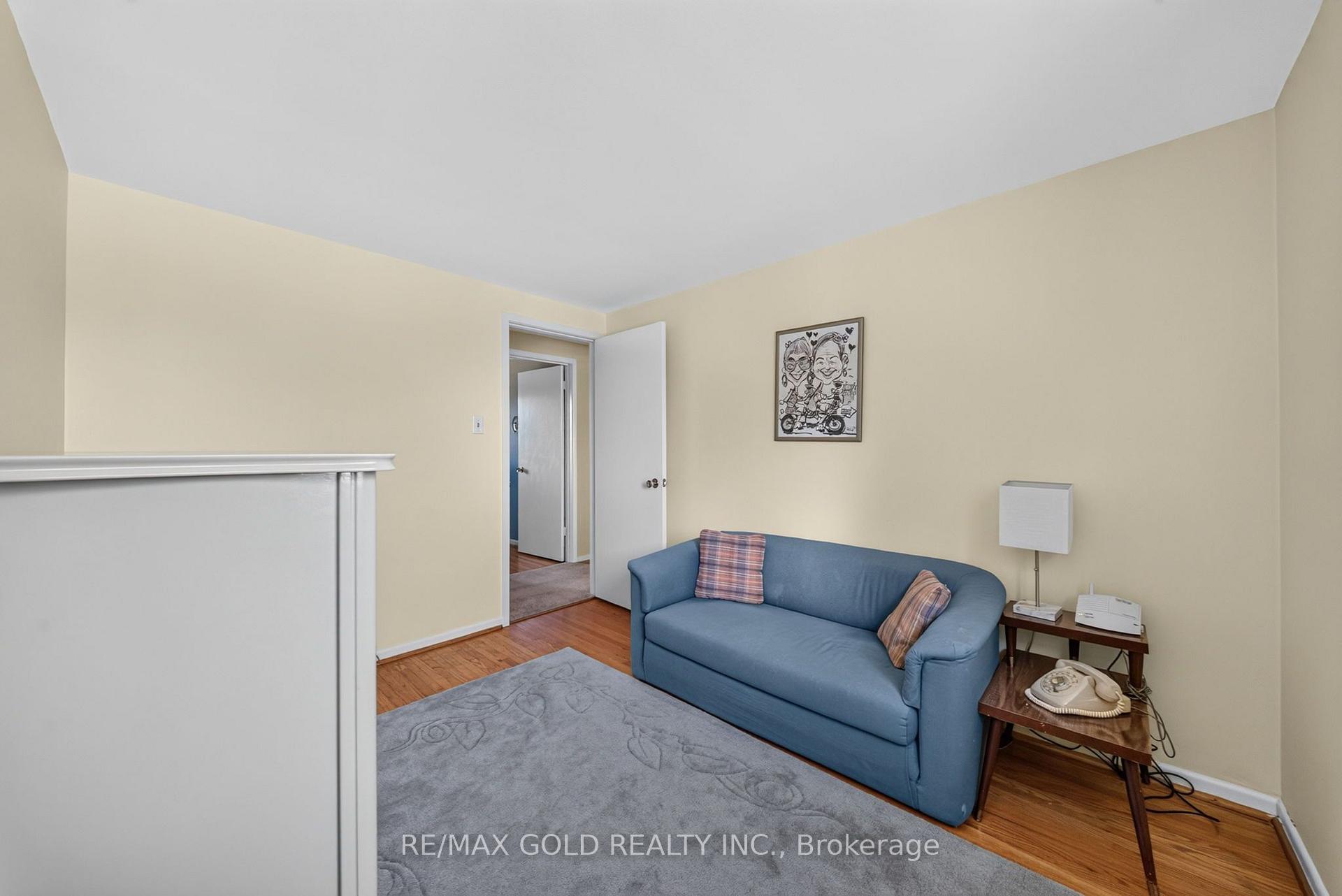 Photo 34 of 45 Fidelia Crescent, Brampton, Southgate — HOMEH