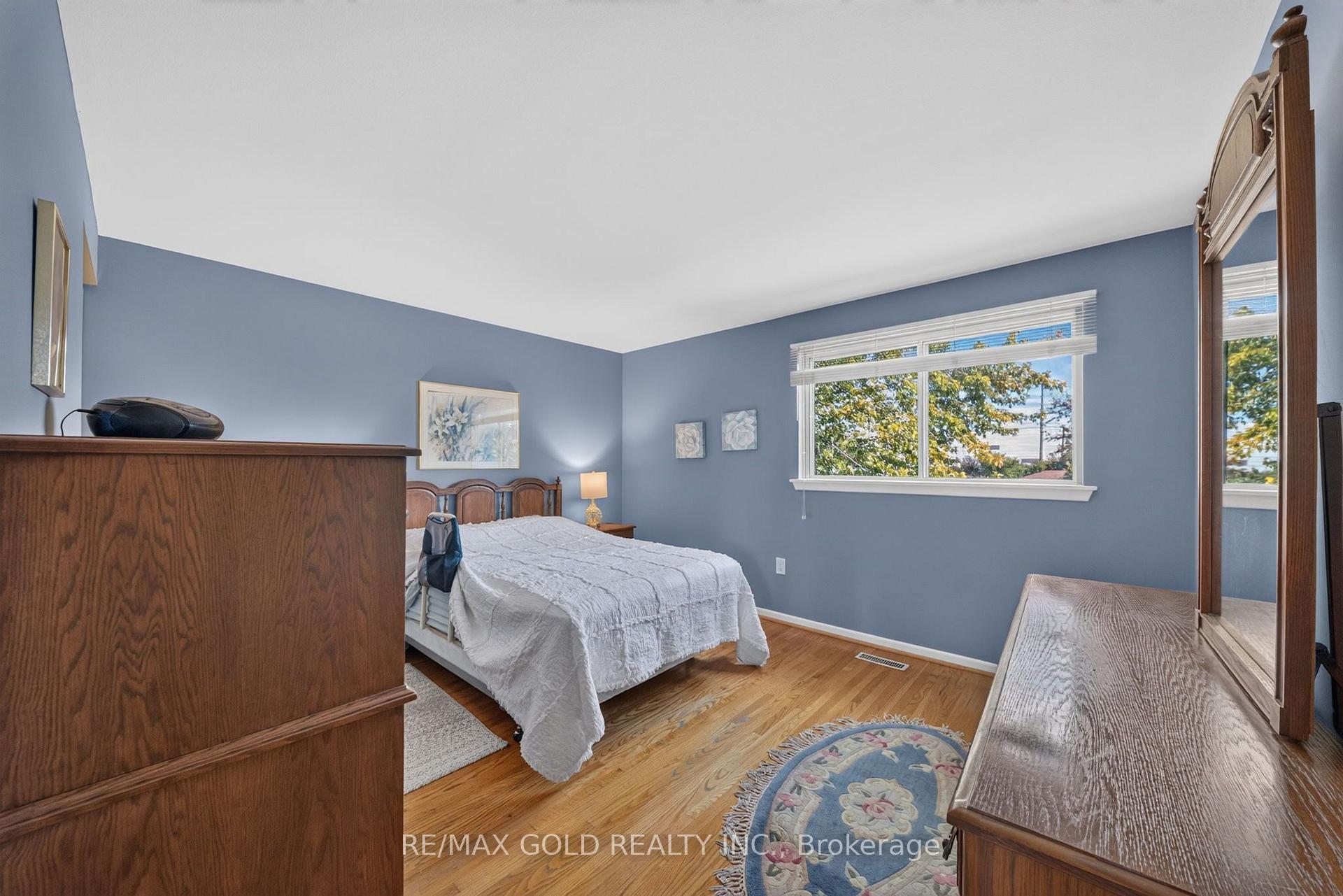 Photo 38 of 45 Fidelia Crescent, Brampton, Southgate — HOMEH