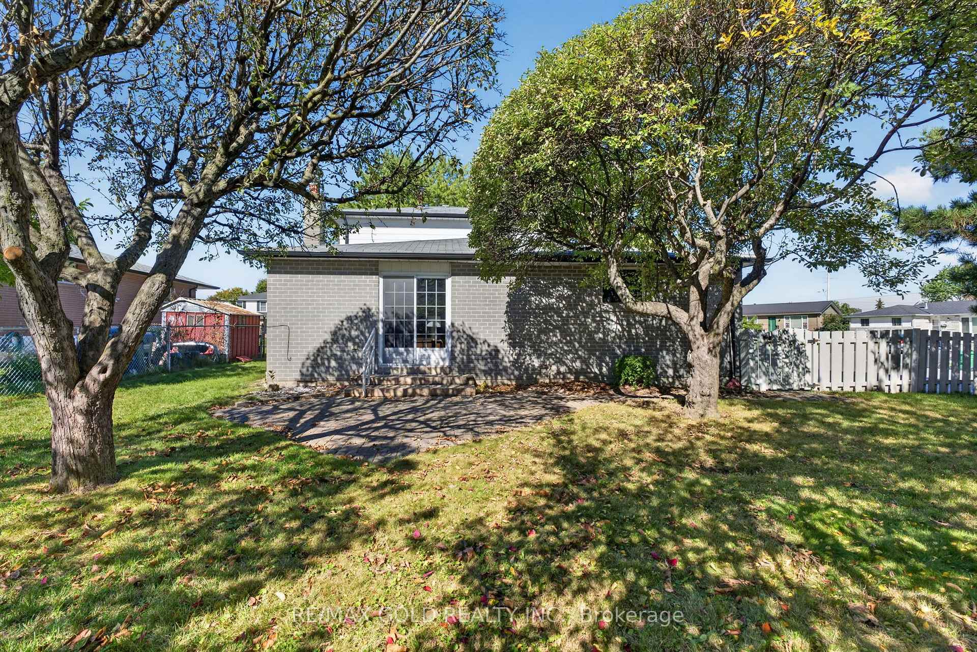 Photo 44 of 45 Fidelia Crescent, Brampton, Southgate — HOMEH