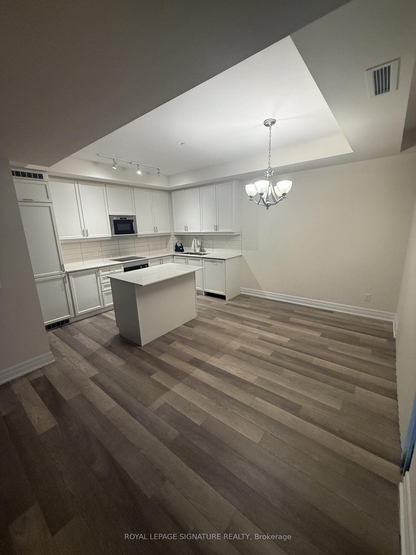 Photo 16 of Unit 610, 9085 Jane Street, Vaughan, Concord — HOMEH