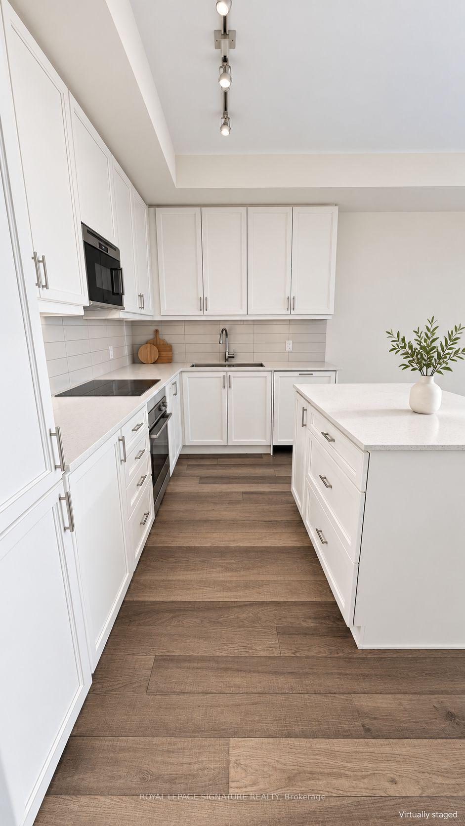 Photo 17 of Unit 610, 9085 Jane Street, Vaughan, Concord — HOMEH
