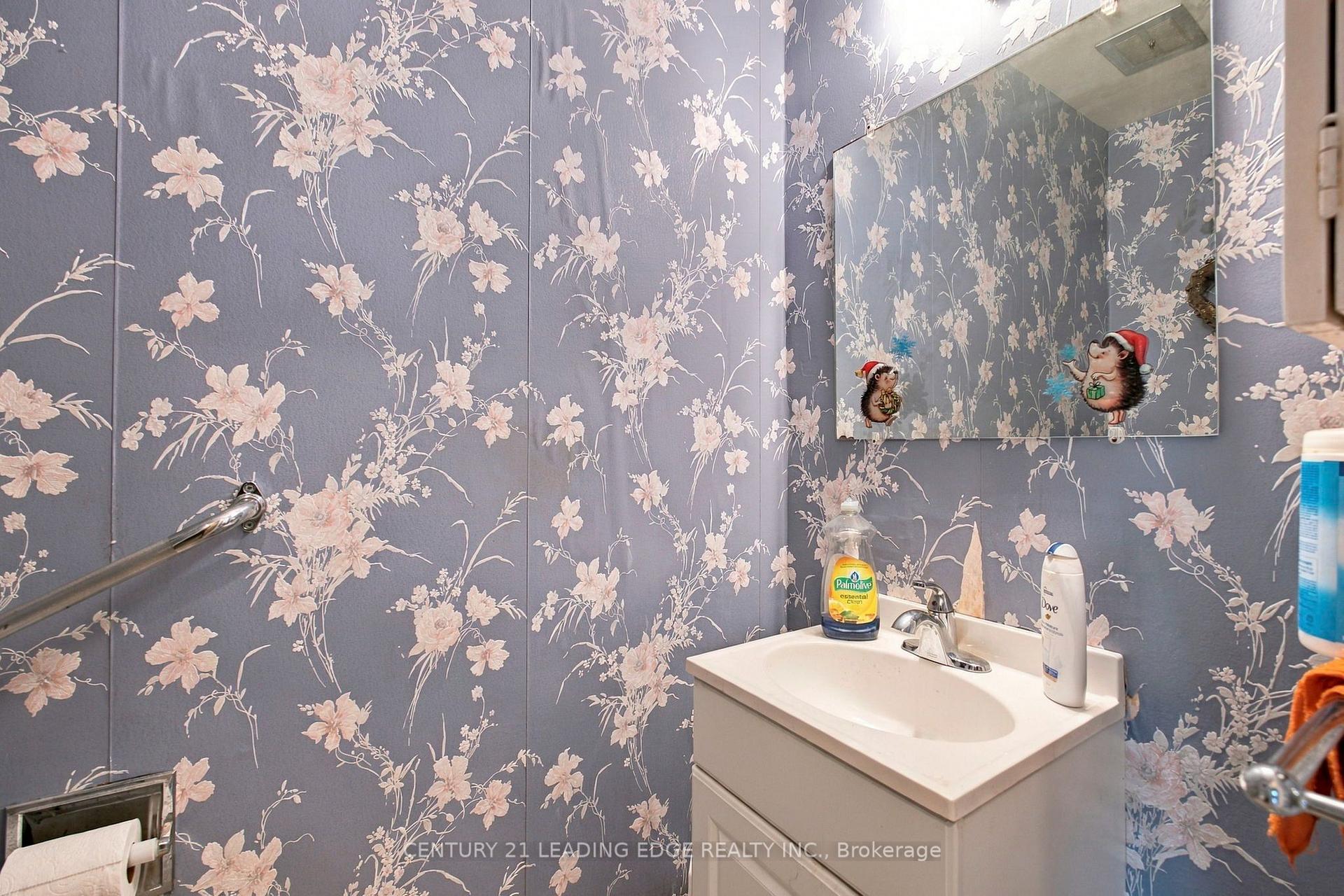 Photo 7 of 18 Kentish Crescent, Scarborough, Agincourt South-Malvern West — HOMEH