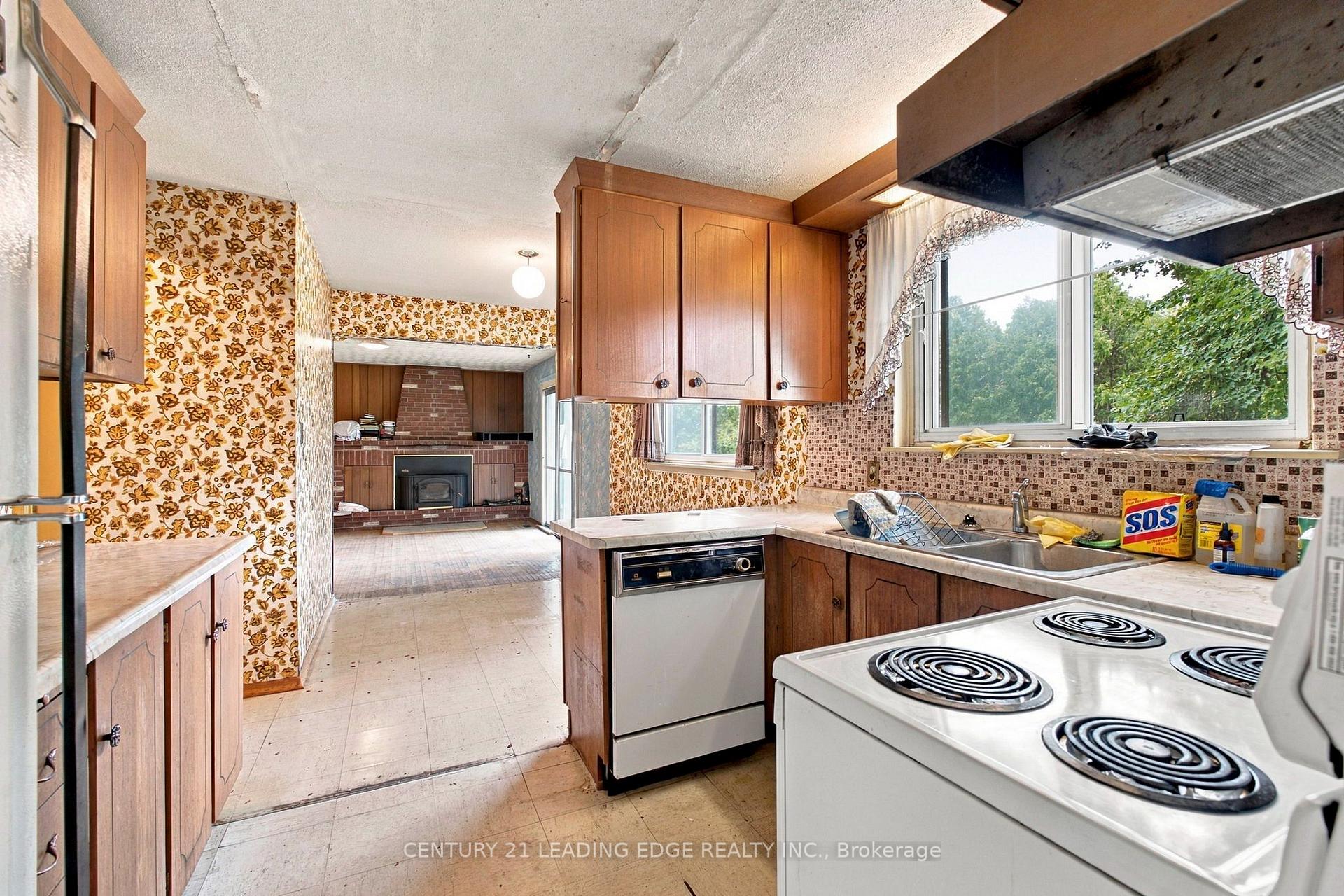 Photo 9 of 18 Kentish Crescent, Scarborough, Agincourt South-Malvern West — HOMEH