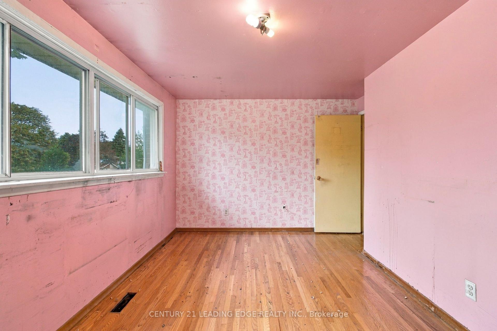 Photo 20 of 18 Kentish Crescent, Scarborough, Agincourt South-Malvern West — HOMEH