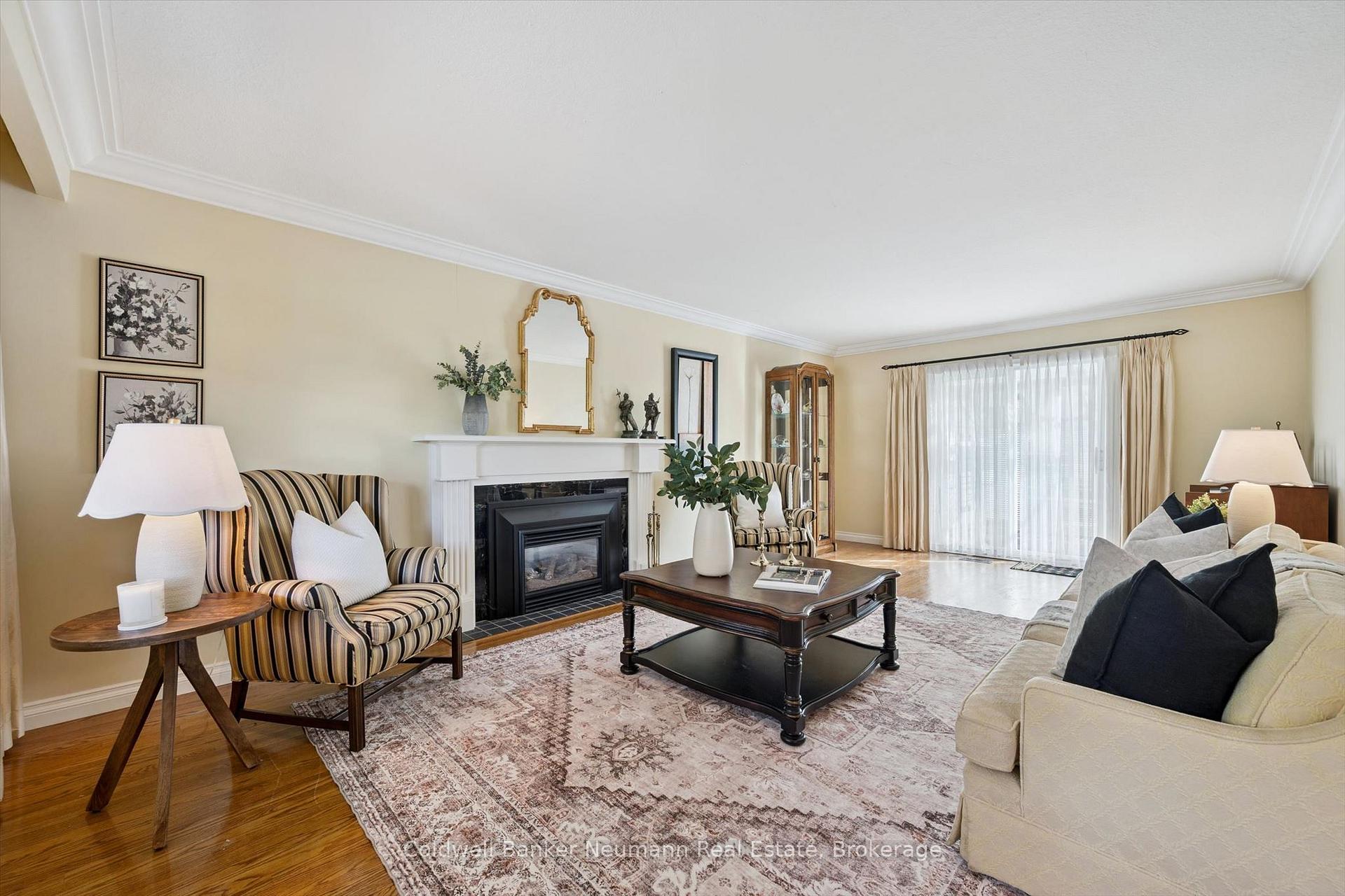 Photo 12 of 26 Maplewood Drive, Guelph, Dovercliffe Park/Old University — HOMEH