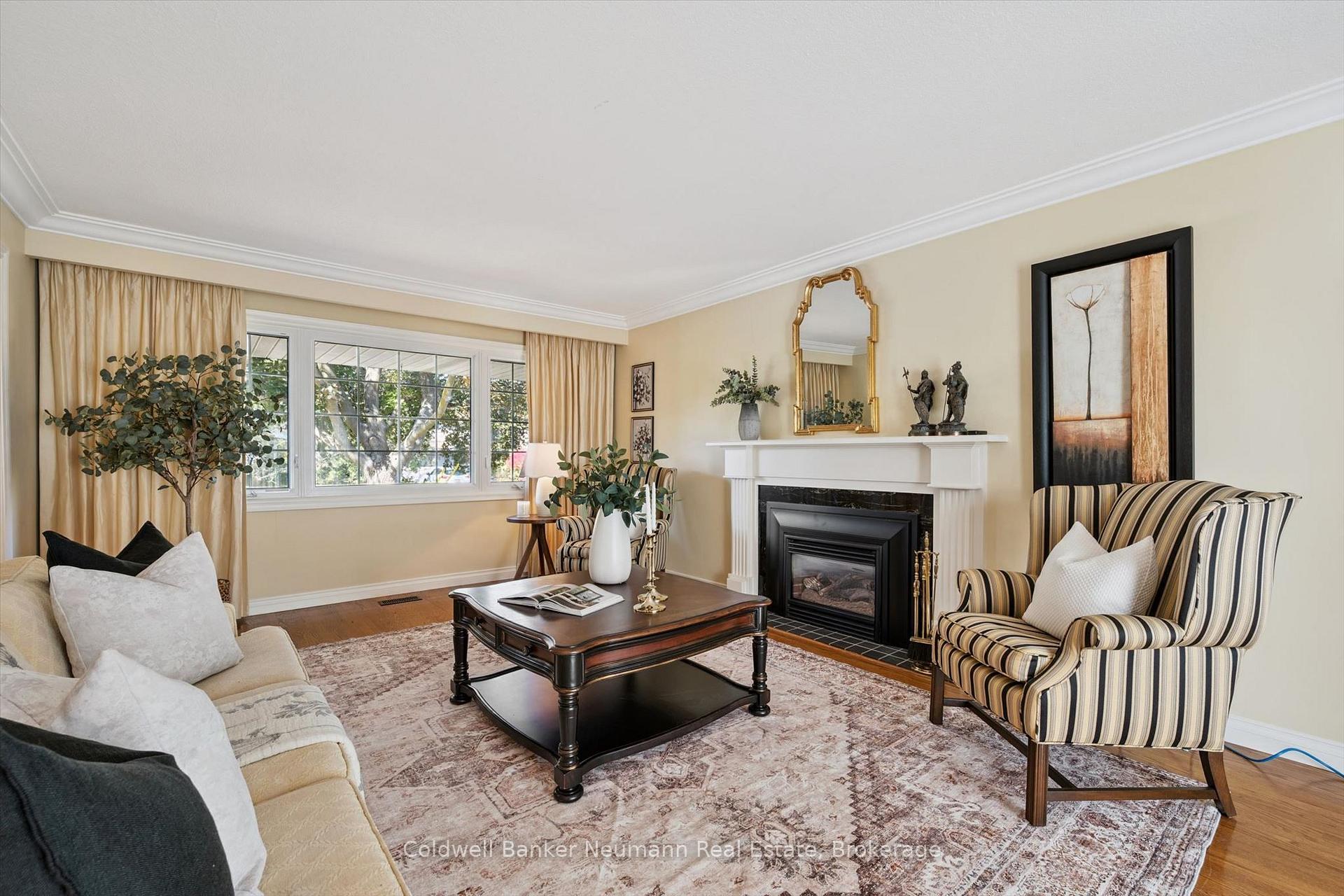 Photo 13 of 26 Maplewood Drive, Guelph, Dovercliffe Park/Old University — HOMEH