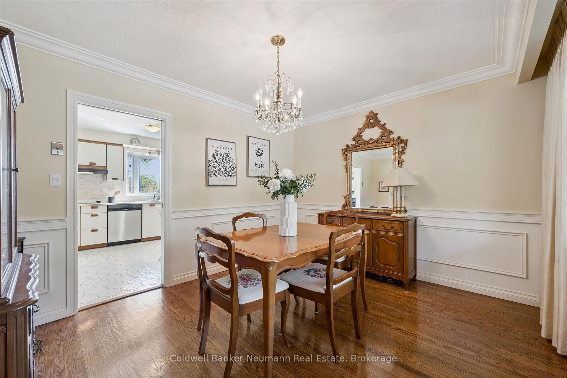Photo 19 of 26 Maplewood Drive, Guelph, Dovercliffe Park/Old University — HOMEH