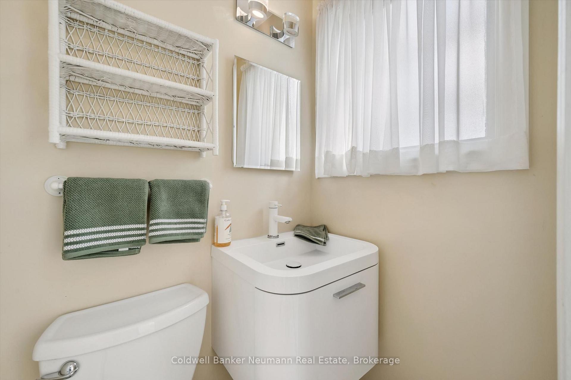 Photo 24 of 26 Maplewood Drive, Guelph, Dovercliffe Park/Old University — HOMEH