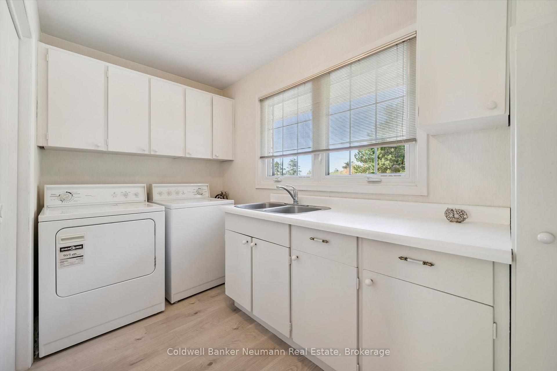 Photo 25 of 26 Maplewood Drive, Guelph, Dovercliffe Park/Old University — HOMEH