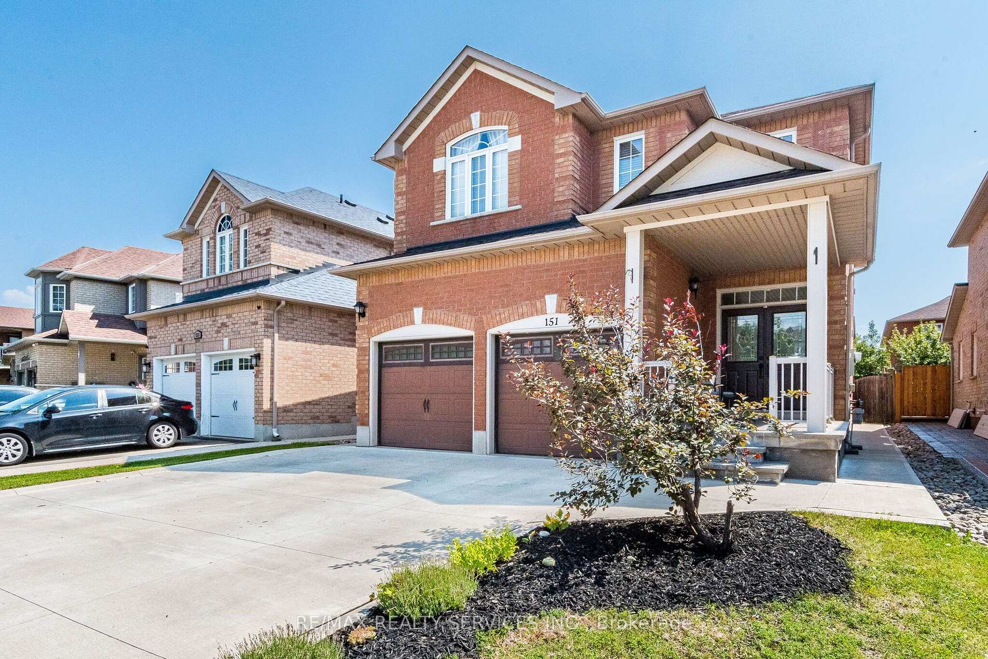 Photo 3 of 151 Fairhill Avenue, Brampton, Fletcher's Meadow — HOMEH