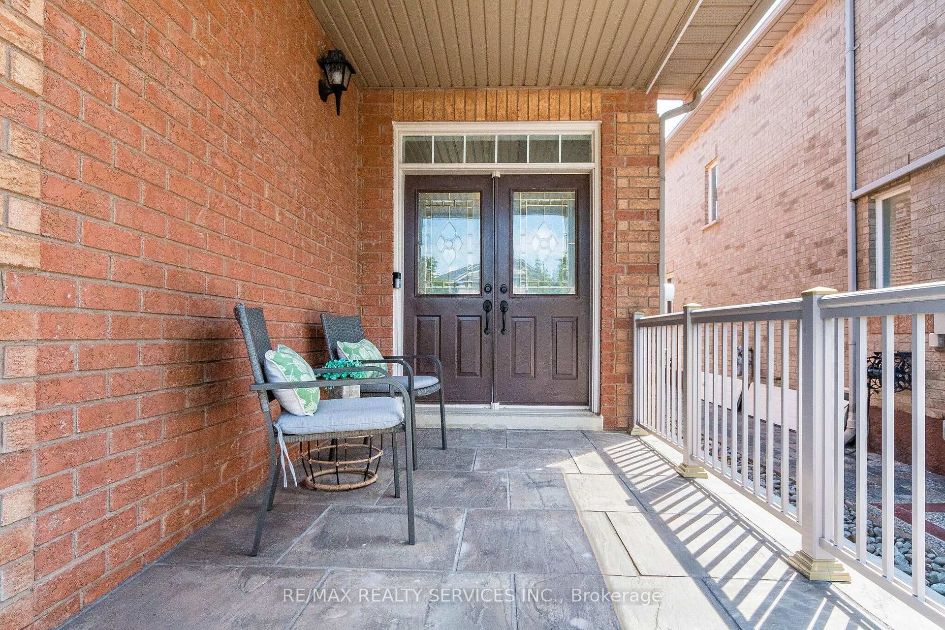 Photo 5 of 151 Fairhill Avenue, Brampton, Fletcher's Meadow — HOMEH