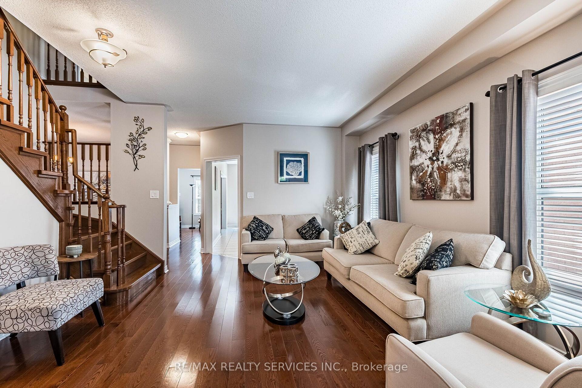 Photo 7 of 151 Fairhill Avenue, Brampton, Fletcher's Meadow — HOMEH