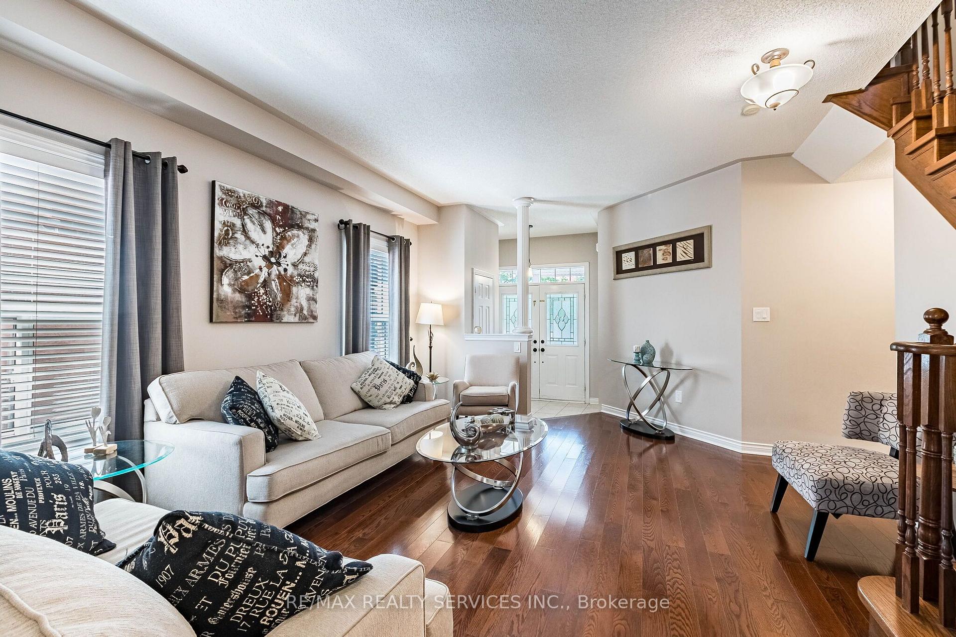 Photo 10 of 151 Fairhill Avenue, Brampton, Fletcher's Meadow — HOMEH