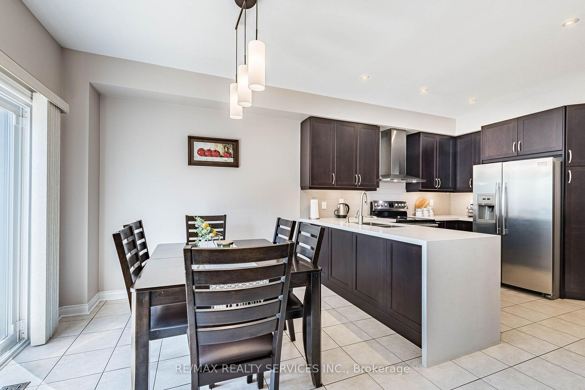 Photo 18 of 151 Fairhill Avenue, Brampton, Fletcher's Meadow — HOMEH