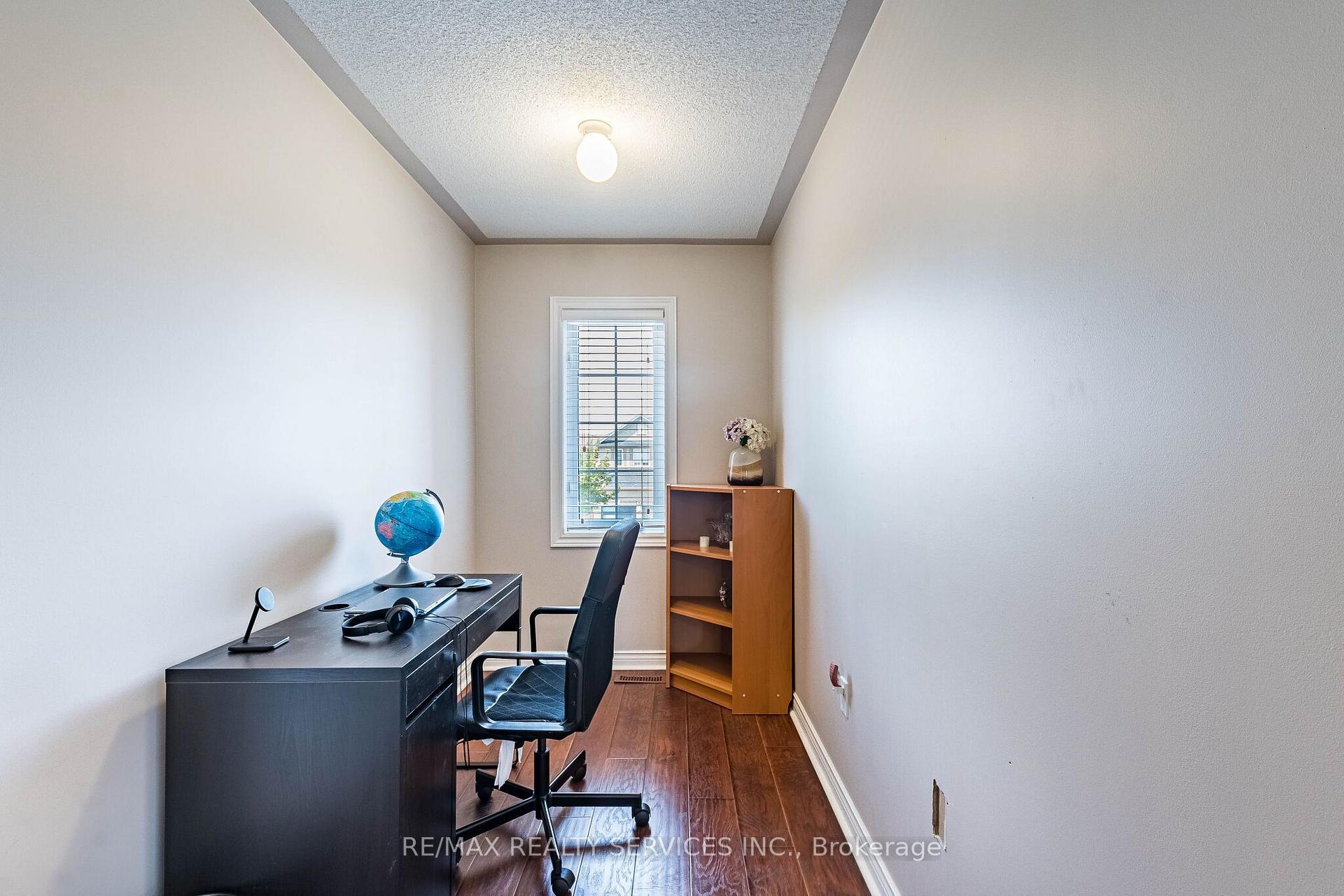 Photo 25 of 151 Fairhill Avenue, Brampton, Fletcher's Meadow — HOMEH