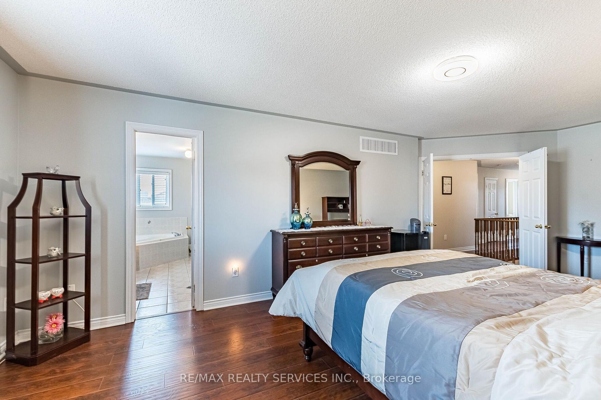 Photo 29 of 151 Fairhill Avenue, Brampton, Fletcher's Meadow — HOMEH