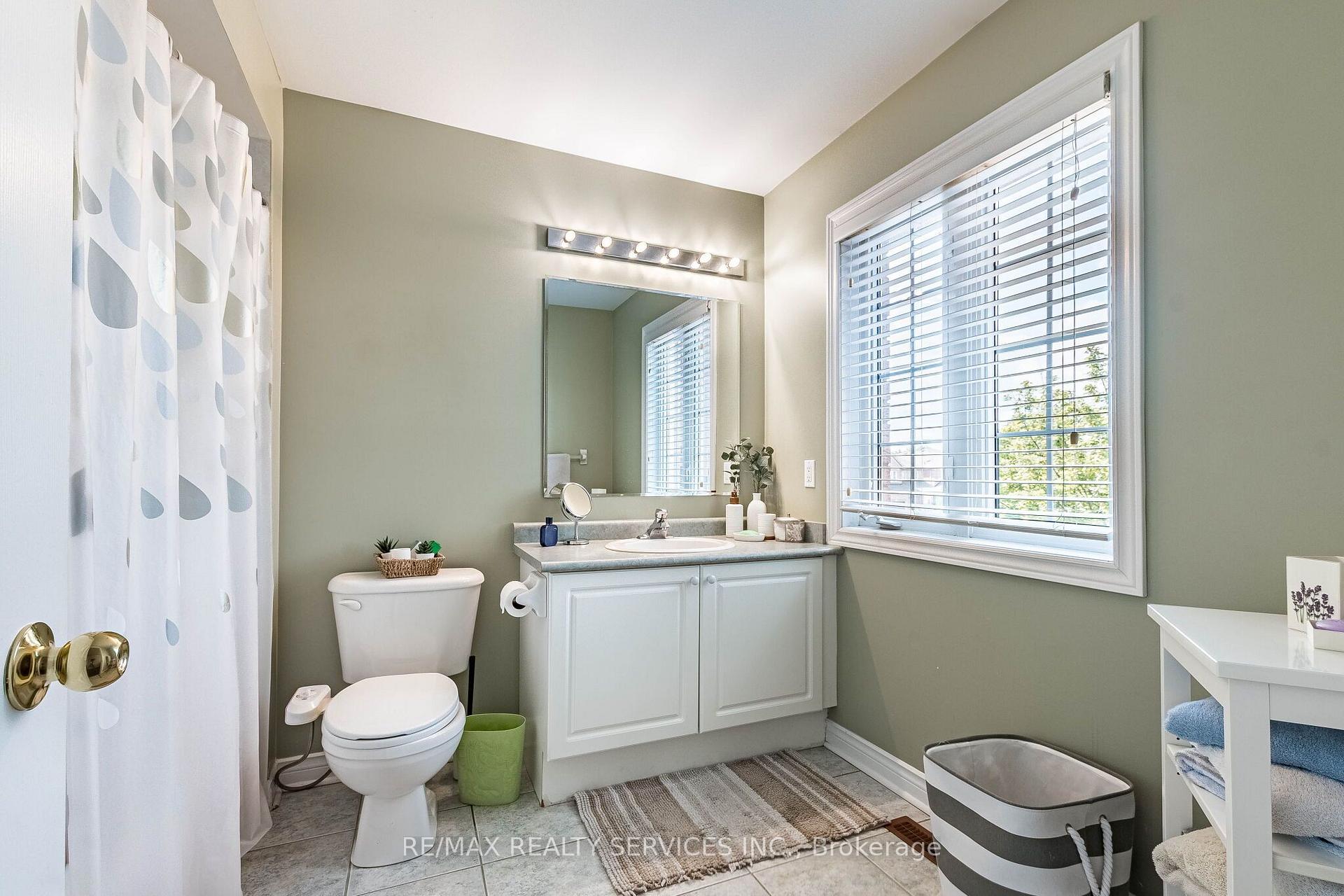 Photo 38 of 151 Fairhill Avenue, Brampton, Fletcher's Meadow — HOMEH