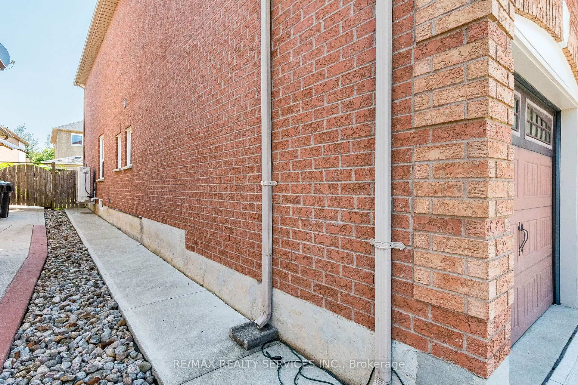 Photo 50 of 151 Fairhill Avenue, Brampton, Fletcher's Meadow — HOMEH