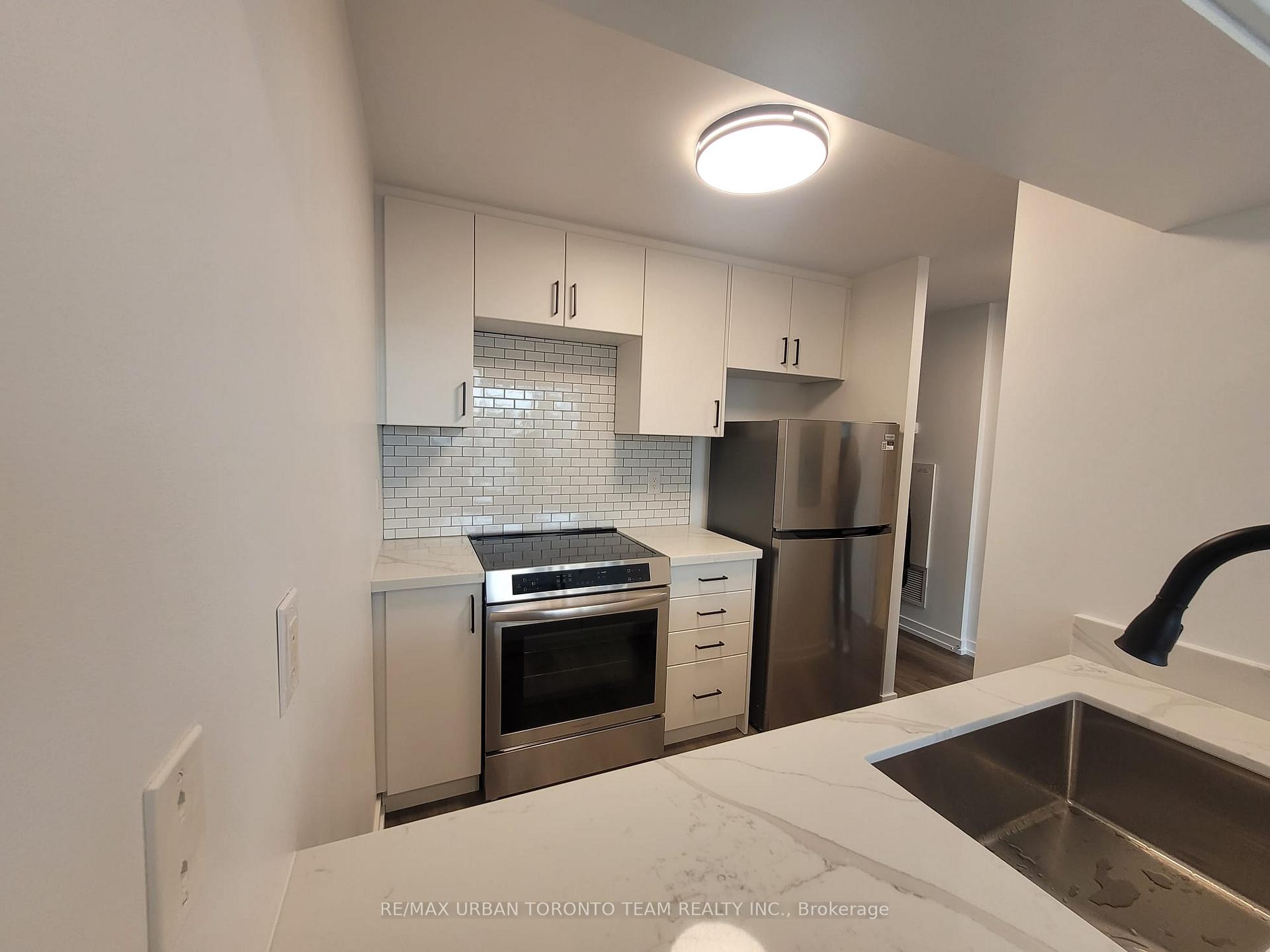 Photo 9 of Unit 1703, 285 Mutual Street, Toronto, Church-Yonge Corridor — HOMEH