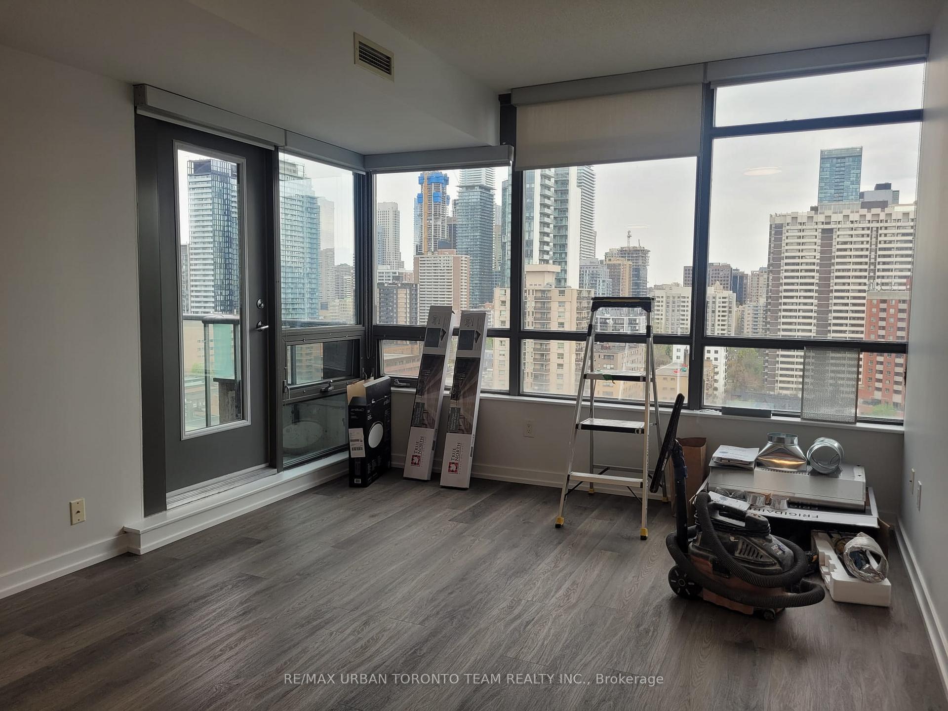 Photo 15 of Unit 1703, 285 Mutual Street, Toronto, Church-Yonge Corridor — HOMEH