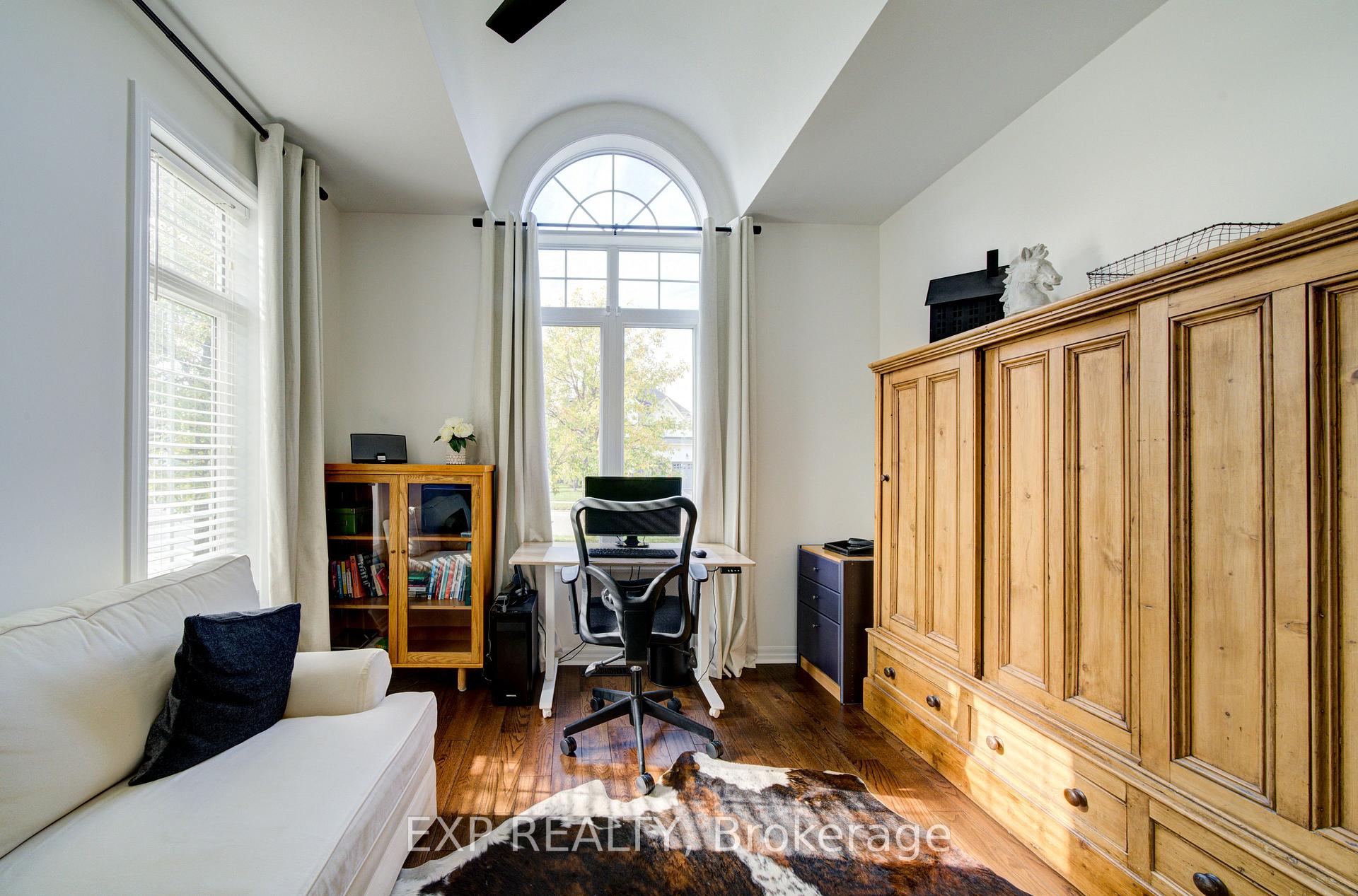 Photo 17 of 1 Silver Crescent, Collingwood — HOMEH