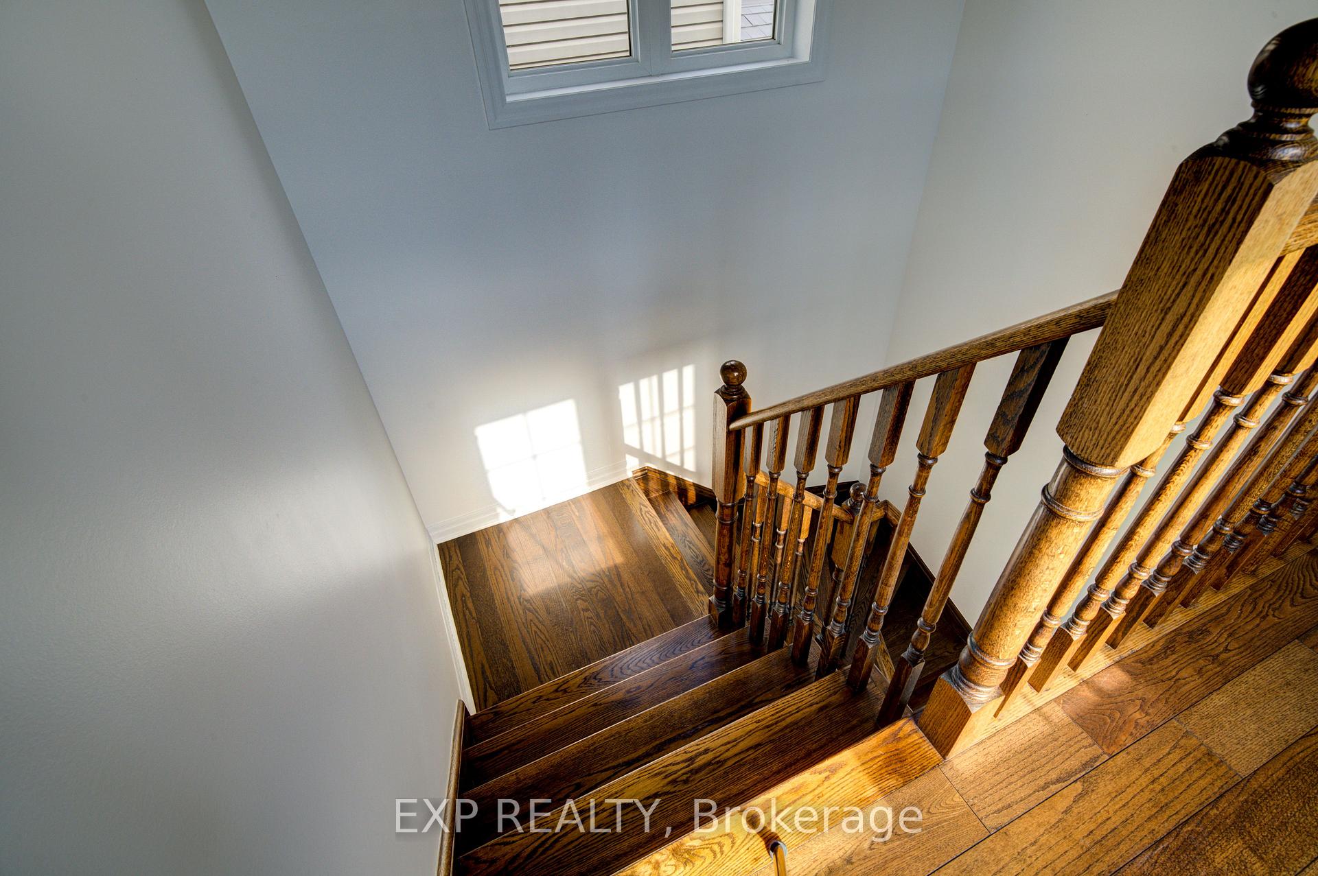 Photo 21 of 1 Silver Crescent, Collingwood — HOMEH