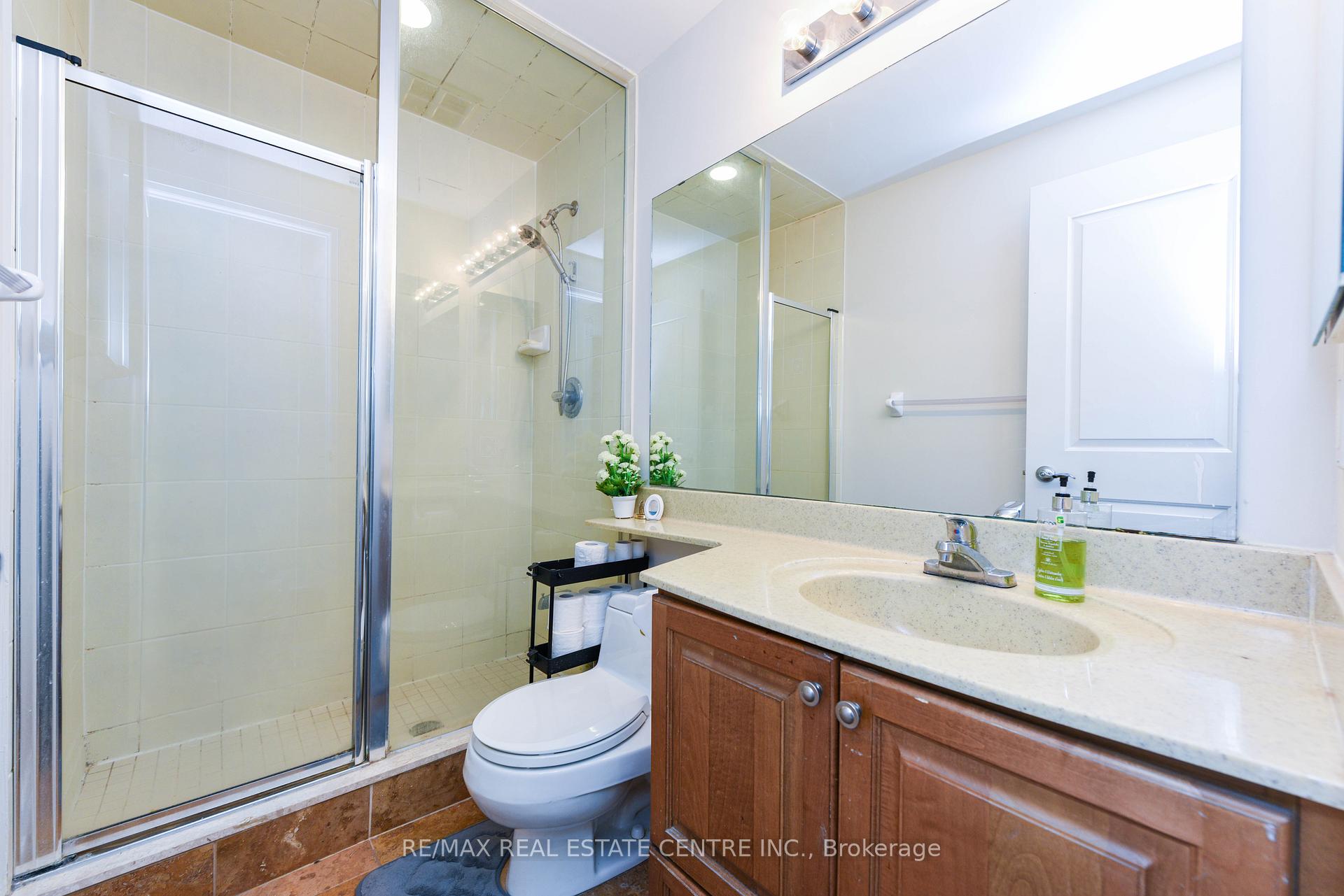 Photo 15 of Unit 2605, 90 Absolute Avenue, Mississauga, City Centre — HOMEH